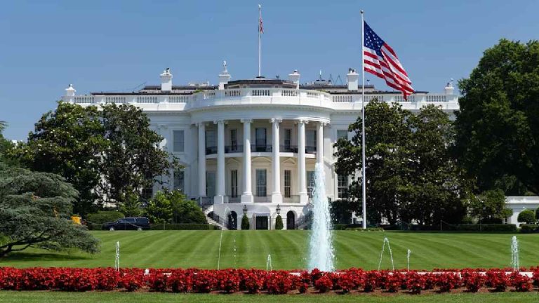 White House shooting: వాషింగ్టన్‌లో కలకలం.. వైట్ హౌస్ సమీపంలో షూటౌట్