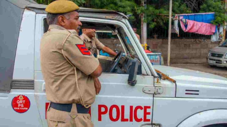 Intel Alert: ఢిల్లీలో ఉగ్రదాడికి కుట్ర.. నిఘా వర్గాల హెచ్చరికతో హై అలర్ట్..