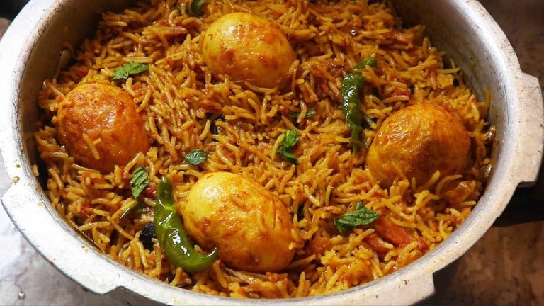 Egg Biryani Recipe: 10 నిమిషాల్లోనే కుక్కర్ లో ఎగ్ బిర్యానీ.. ఇలా చేస్తే టెస్ట్ అదుర్స్..!
