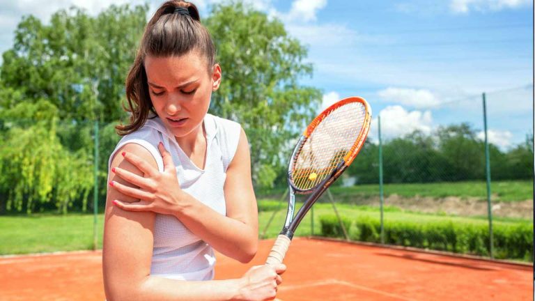 Sports Injuries : జిమ్‌కు వెళ్తున్నారా? స్పోర్ట్స్ ఇంజ్యూరీస్ బారిన పడకుండా ఉండాలంటే ఈ టిప్స్ ఫాలో అవ్వండి.!