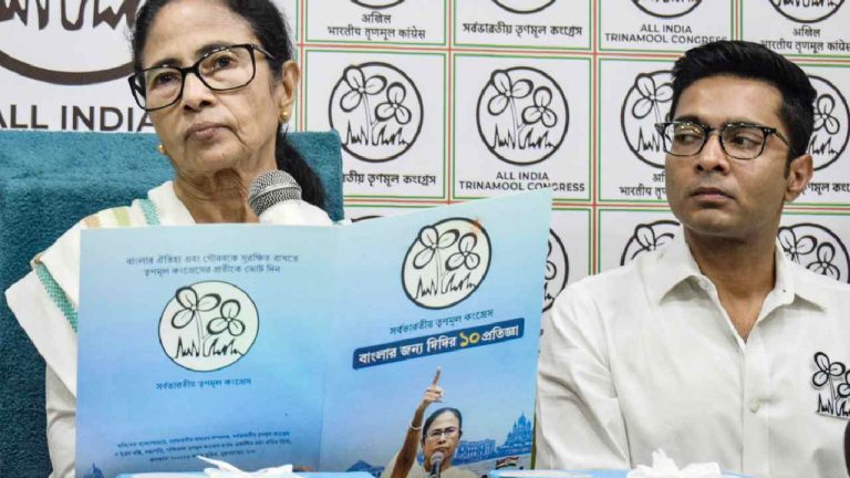 Mamata Banerjee: మమత పార్టీలో ముసలం.. నేతల తిరుగుబాటు మొదలు..