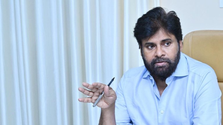 Pawan Kalyan: మళ్ళీ స్టైలిష్ లుక్’లోకి పవన్ కళ్యాణ్