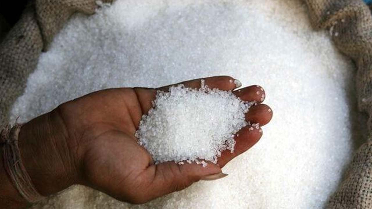India Bans Sugar Exports: చక్కెర ఎగుమతులపై భారత్ నిషేధం.. ఎందుకు? పూర్తి వివరాలు