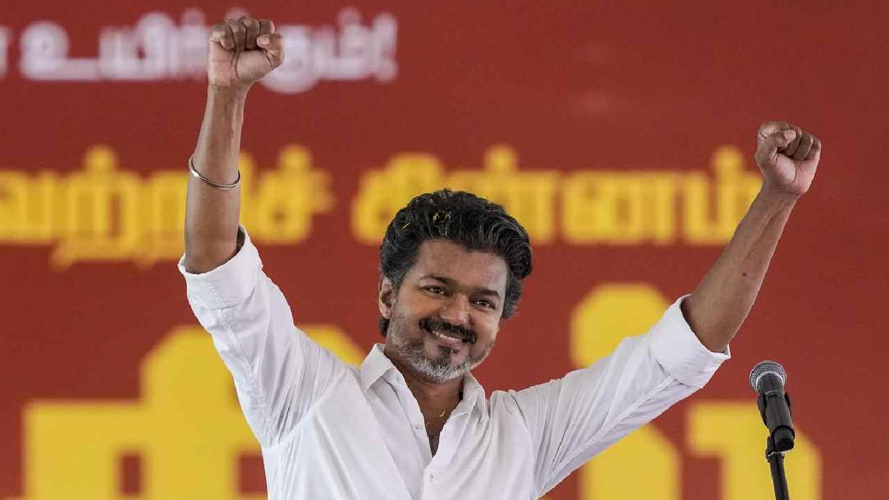 VIJAY: ప్రమాణస్వీకారానికి ముందు విజయ్‌కు బిగ్ షాక్.. PMLA కేసు దర్యాప్తుకు హైకోర్టు ఆదేశం..