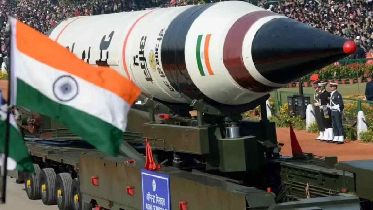 India: చరిత్రలో తొలిసారి, 12 అణు వార్‌హెడ్లను మోహరించిన భారత్..