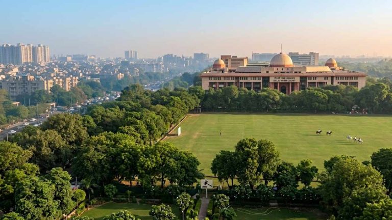 Delhi High Court: ఊపిరాడక చనిపోవాల్సి వస్తుంది.. ‘దేవుడే కాపాడాలి’.. ఢిల్లీ పరిస్థితిపై హైకోర్టు తీవ్ర ఆందోళన