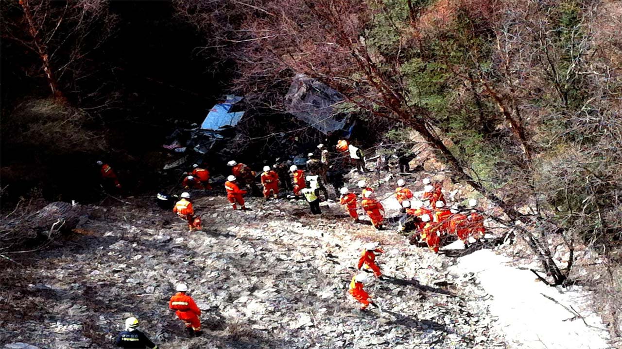 ethiopia bus crash 31 dead dozens injured amhara region ravine accident