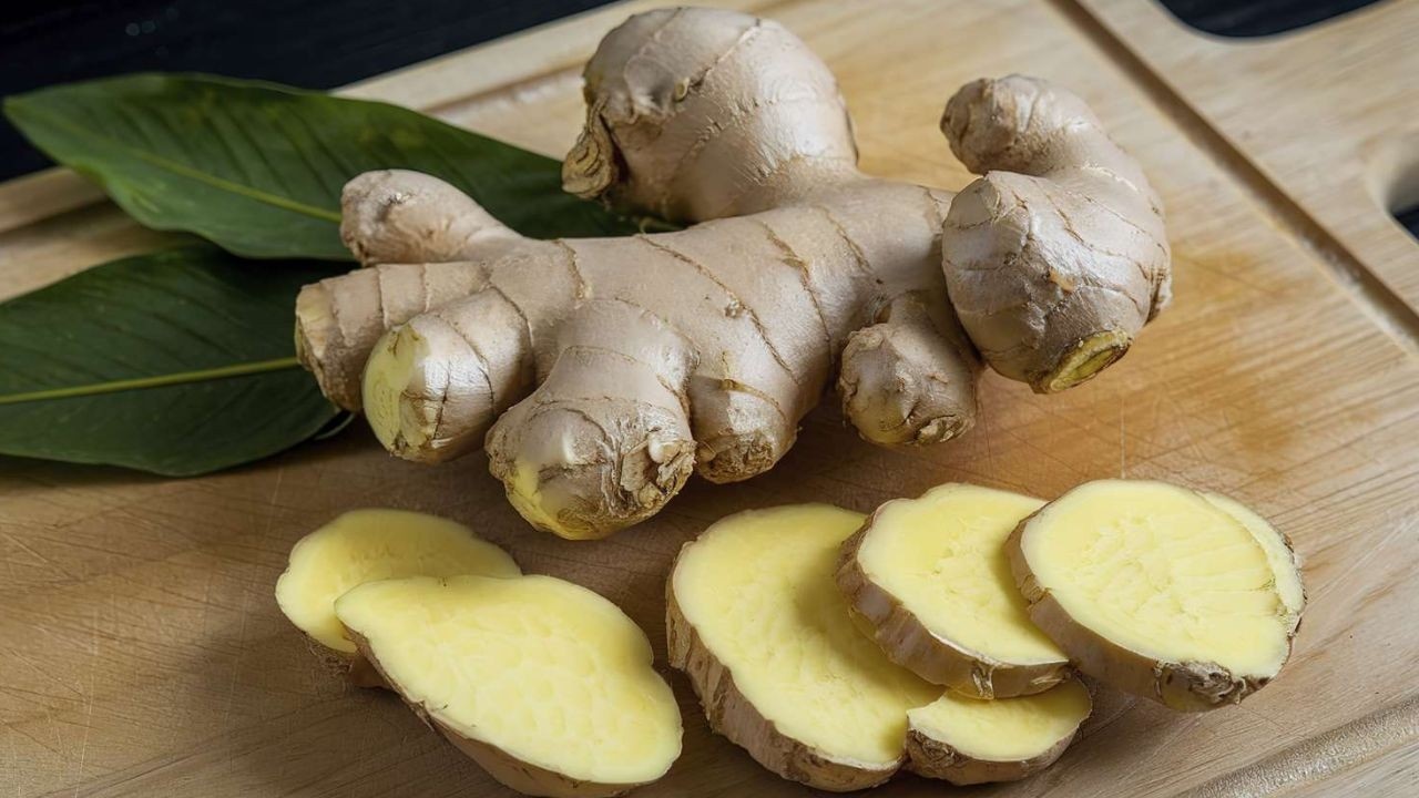 Ginger Benefits: నెలరోజులు రోజూ అల్లం తింటే.. మీ శరీరంలో జరిగే మార్పులు ఇవే!