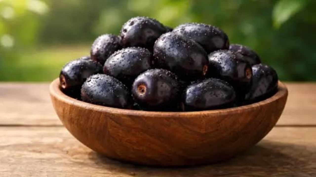Jamun: రోజుకు 8 నుంచి 10 నేరేడు పండ్లు.. డాక్టర్లు చెప్పిన ఆరోగ్య రహస్యం!