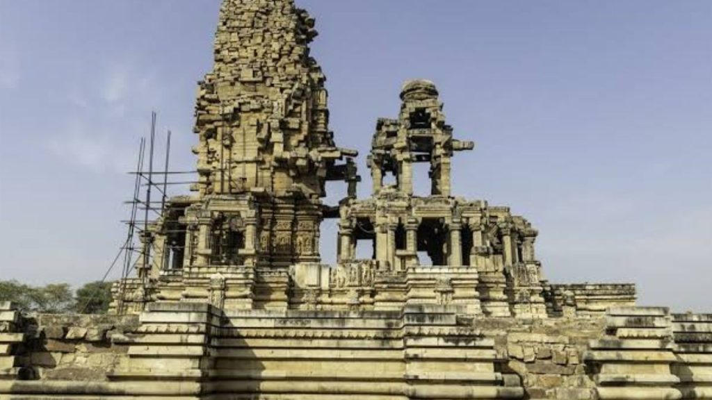 Kakanmath Temple (2)