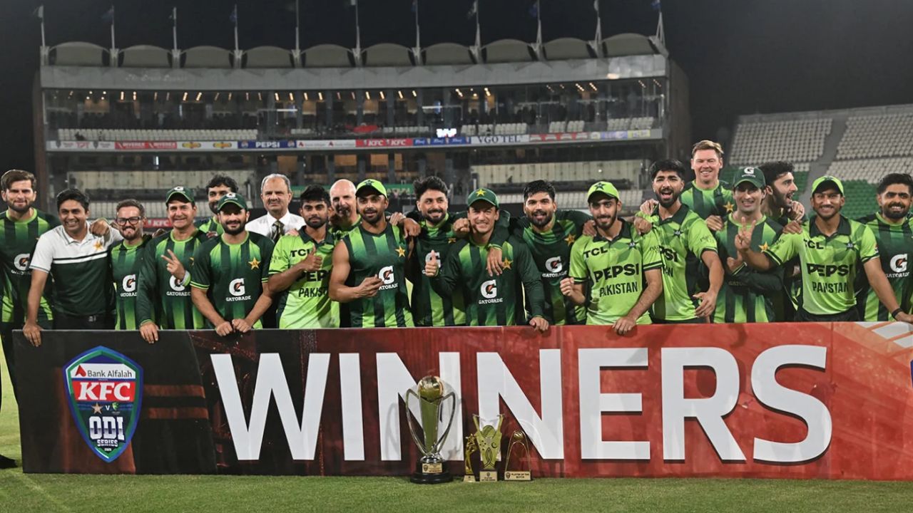 Pak vs Aus: కుప్ప కూలిన ఆస్ట్రేలియా.. పాకిస్తాన్ సిరీస్ కైవసం.!