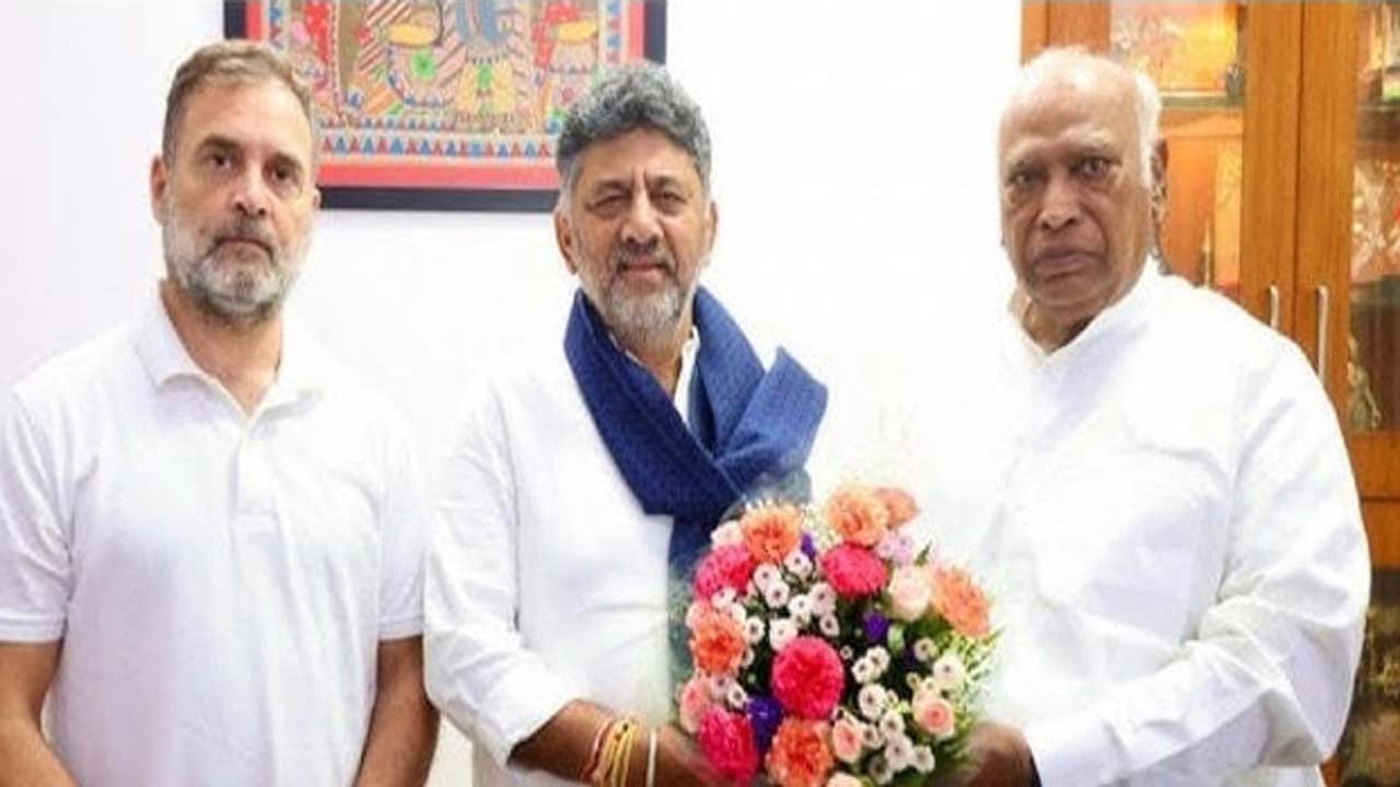 Dk.Shivakumar: రేపు ఖర్గే, రాహుల్‌గాంధీతో డీకే.శివకుమార్ భేటీ.. మంత్రివర్గ కూర్పుపై చర్చ