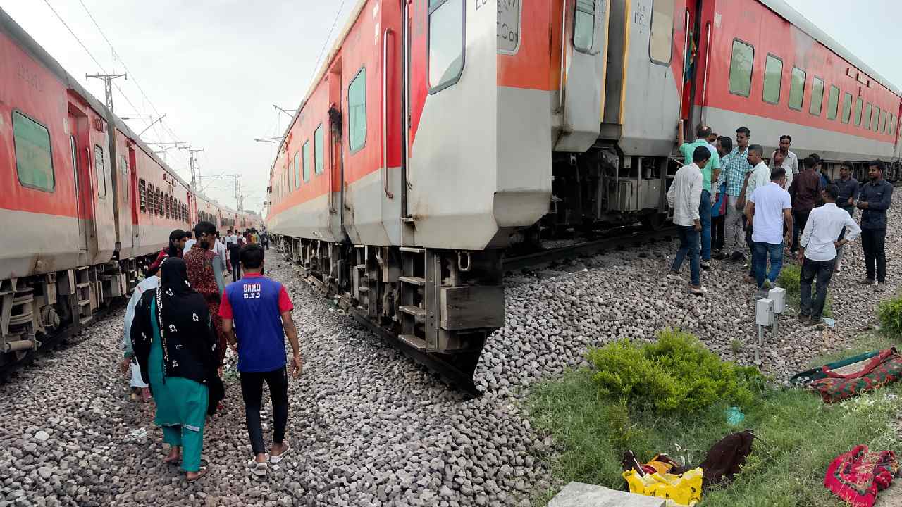 morena train accident four killed after fire rumour sparks panic