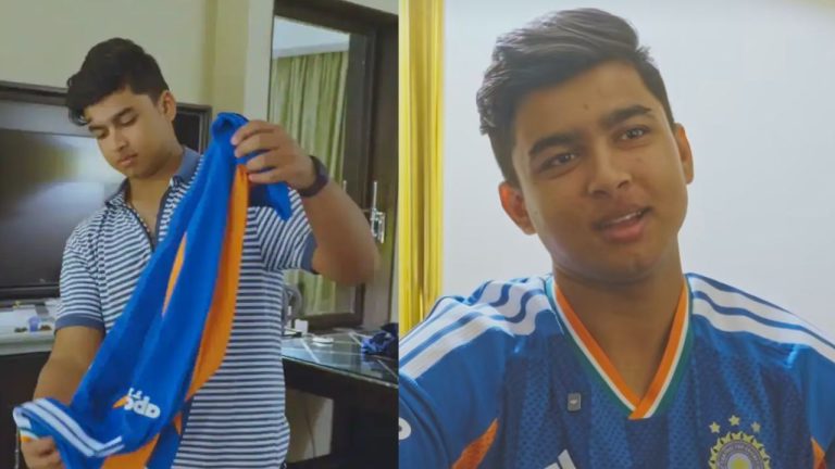 Vaibhav Sooryavanshi Jersey: వైభవ్ సూర్యవంశీ చేతికి టీమిండియా జెర్సీ.. బుడ్డోడికి దిగ్గజాల జెర్సీ నంబర్!