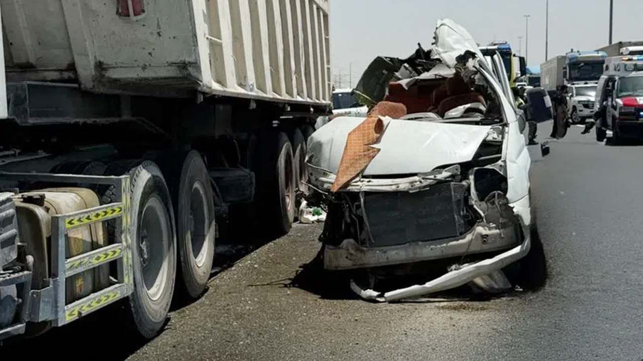 dubai road accident jagtial three workers dead