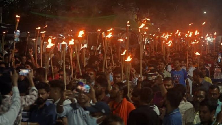 Bangladesh: 90 రోజుల్లో 100కు పైగా దాడులు.. బంగ్లాదేశ్‌లో మత చిచ్చుకు కారణమేంటి?