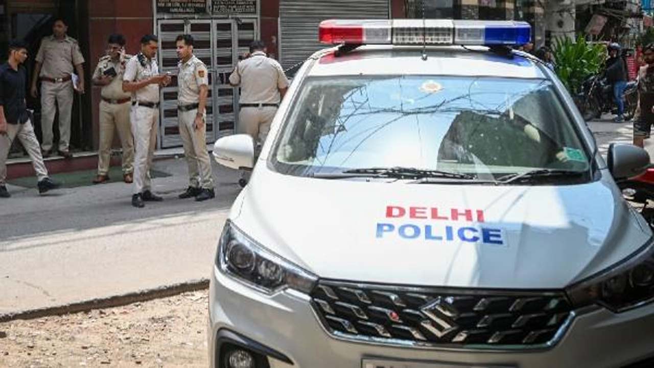 delhi businessman wife extortion plot gogi gang arrest rs50 lakh
