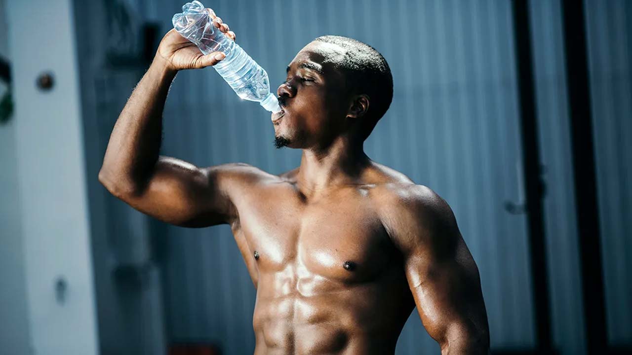 Gym Tips : వర్కౌట్ మధ్యలో కోల్డ్ వాటర్.. మంచిదా? ప్రమాదమా.?