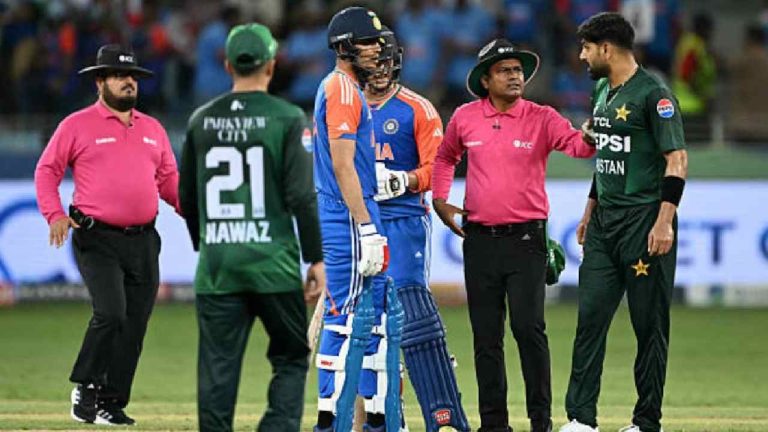 India vs Pakistan: అంపైర్లు కూడా భారత్‌కే సపోర్ట్.. పాక్ క్రికెటర్ సంచలన ఆరోపణలు..
