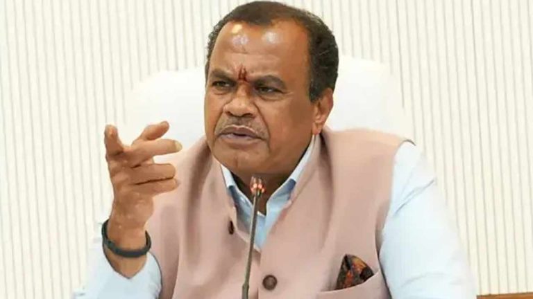 Komatireddy Venkat Reddy : రేవంత్‌పై కోమటిరెడ్డి ప్రశంసలు.. నల్లగొండలో 12 సీట్లు మా‌వే.!