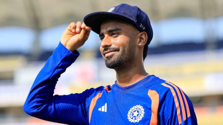Manav Suthar: టీమిండిలో మరో యువ కెరటం.. భారత టెస్టు జట్టులోకి దూసుకొచ్చిన ఈ కుర్రాడు ఎవరో తెలుసా?