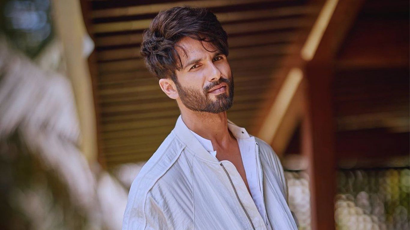 Star Hero : వరుస ప్లాప్స్.. స్క్రిప్ట్ లు వినడానికి టీమ్ పెట్టుకున్న స్టార్ హీరో