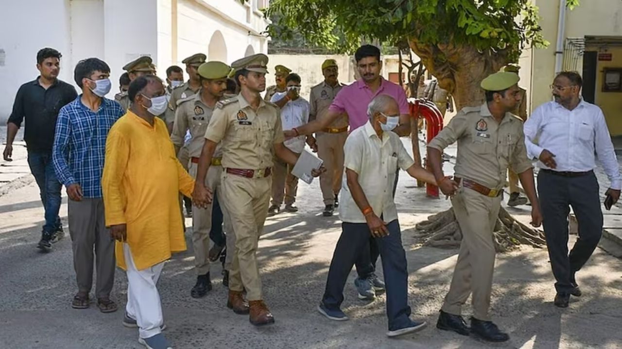 ayodhya ram mandir recruitment scam sit probes 125 illegal jobs trust member
