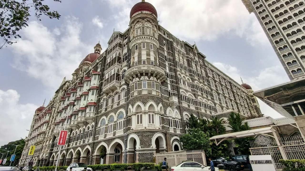 bmc seeks rs 22 crore from taj mahal palace hotel for post 26 11 security barriers