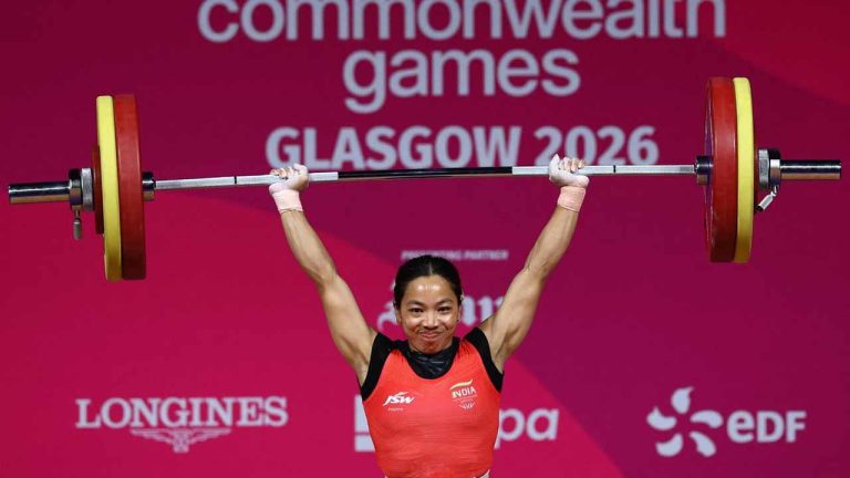 Commonwealth Games 2026: కామన్వెల్త్ క్రీడల్లో భారత్‌కు తొలి స్వర్ణం.. చరిత్ర స్పష్టించిన మీరాబాయి చాను..