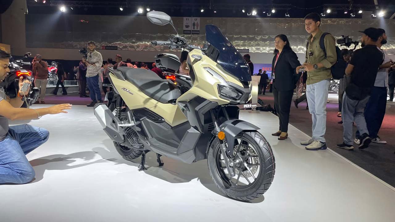 Honda ADV 160: మొట్టమొదటి ఫ్లెక్స్-ఫ్యూయల్ స్కూటర్.. హోండా ADV 160తో సహా 10 టూవీలర్ల ఆవిష్కరణ..
