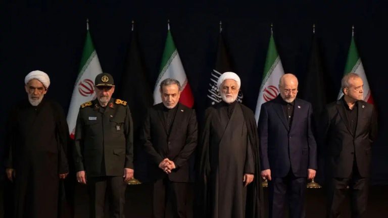 Iran Political Crisis: ఇరాన్‌లో తిరుగుబాటు..  ఆ దేశ రాజకీయాల్లో కలకలం!