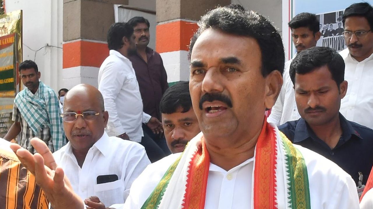 jupally challenges ktr harish rao to gun park brs leaders detained amid political faceoff