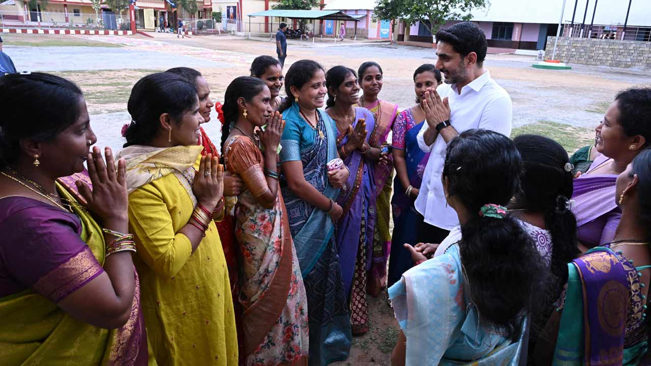 Nara Lokesh: గిరిజన ప్రాంతాలకు గుడ్‌ న్యూస్‌.. వచ్చే ఏడాదిలోగా పాఠశాలలకు సొంత భవనాలు