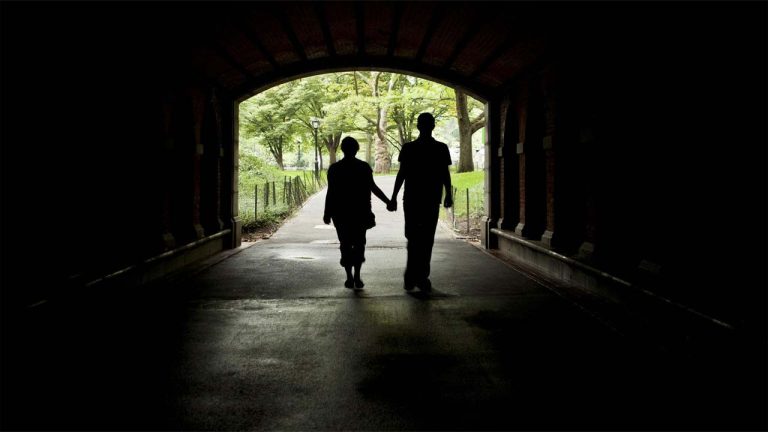 Supreme Court: ప్రేమికుల్ని నిలువరించడం సాధ్యమా? పోక్సో దుర్వినియోగంపై సుప్రీంకోర్టు చీవాట్లు