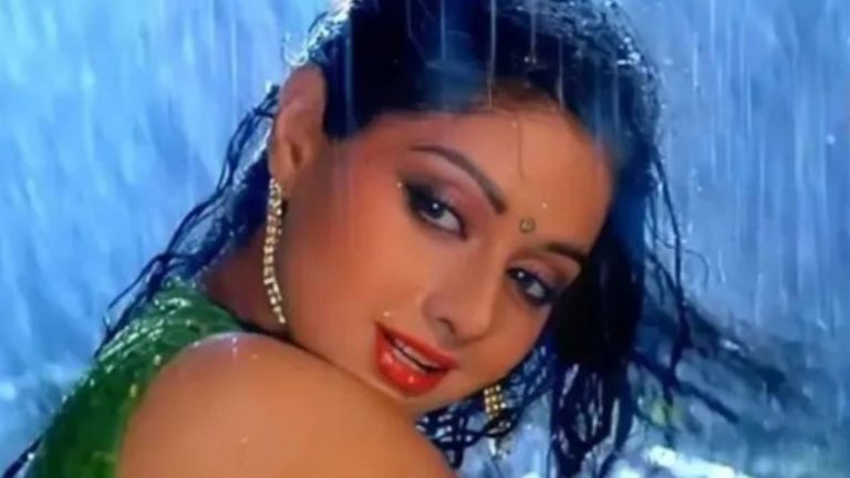 Sridevi: వర్షంలో 15 ఏళ్ల శ్రీదేవితో 55 ఏళ్ల హీరో రొమాన్స్ .. అప్పట్లో సంచలనం సృష్టించిన కల్ట్ క్లాసిక్ సాంగ్ ఏంటో తెలుసా ?
