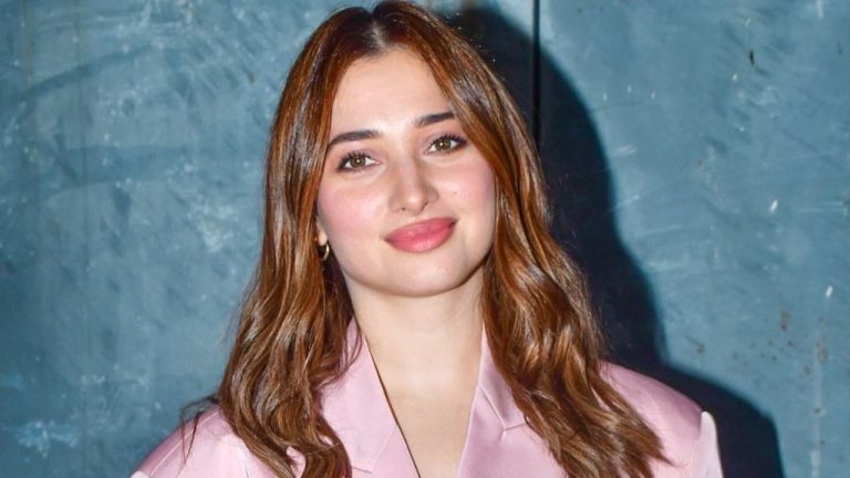 Tamannaah Bhatia: దక్షిణాదిలో ఆంక్షలు.. హిందీలో స్వేచ్ఛ.. తమన్నా షాకింగ్ కామెంట్స్!