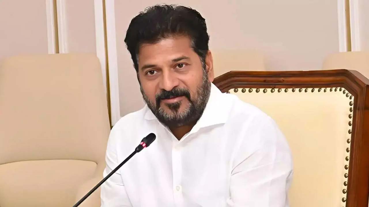 CM Revanth Reddy : సీఎం రేవంత్ బిగ్ ప్లాన్.. స్పోర్ట్స్ యూనివర్సిటీ, గచ్చిబౌలి మేకోవర్.!
