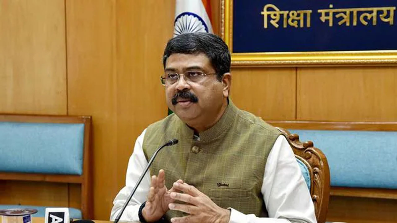 dharmendra pradhan education qualification biography assets