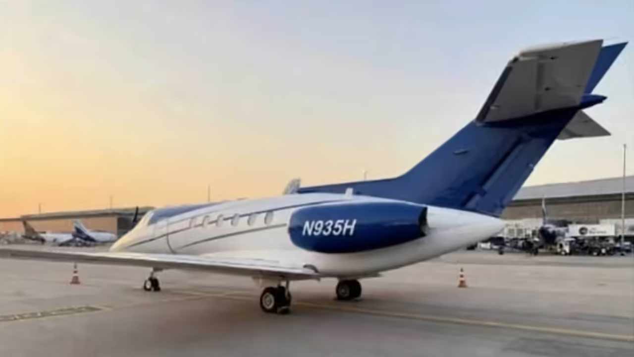 Falcon Scam : 14 కోట్ల విమానం 3 కోట్లకే.. దేశంలోనే తొలిసారిగా విమానాన్ని ఈ-వేలం.!