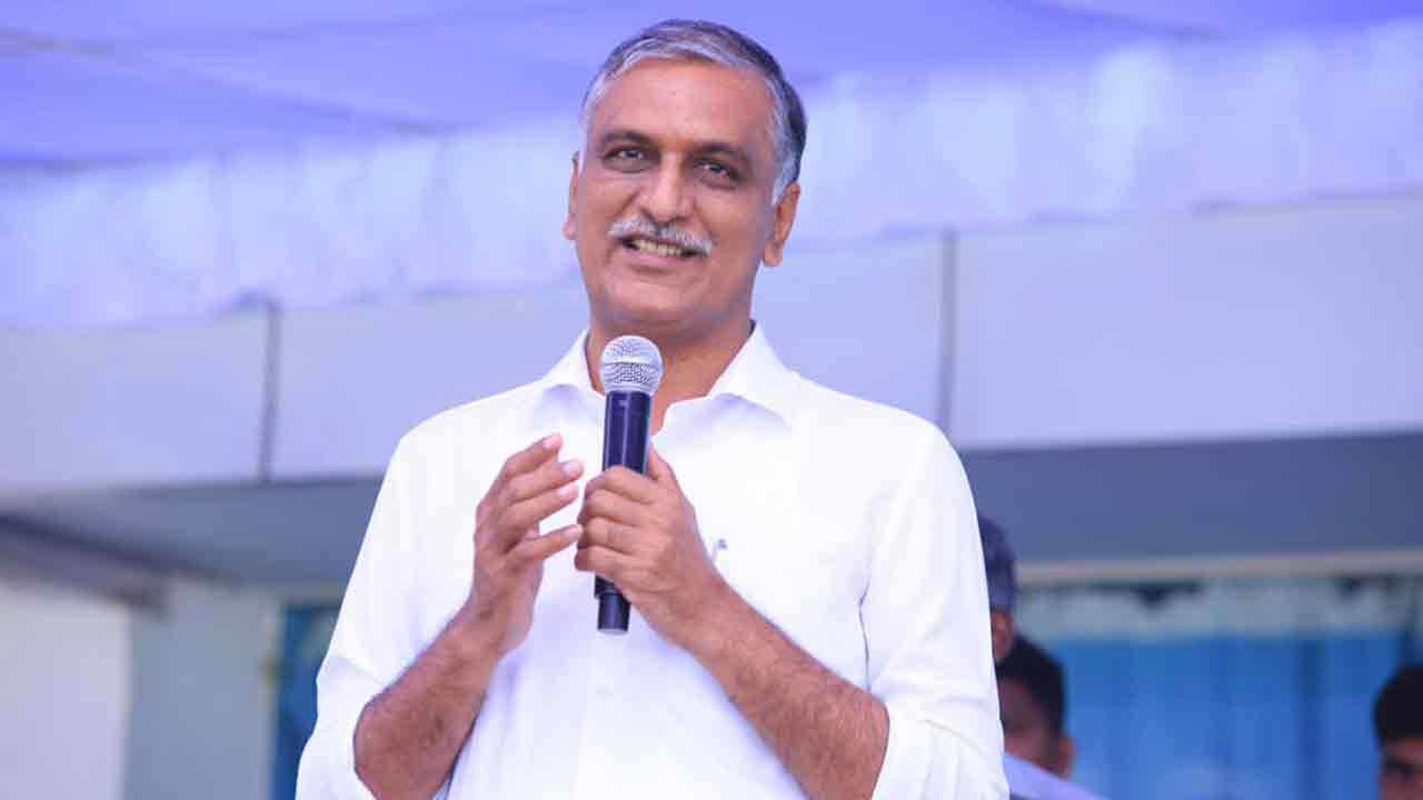 Harish Rao : డాక్టర్ మమతకు హరీష్ రావు సెల్యూట్.. ‘దేవుళ్లు ఎందుకంటారో నిరూపించారు.!’