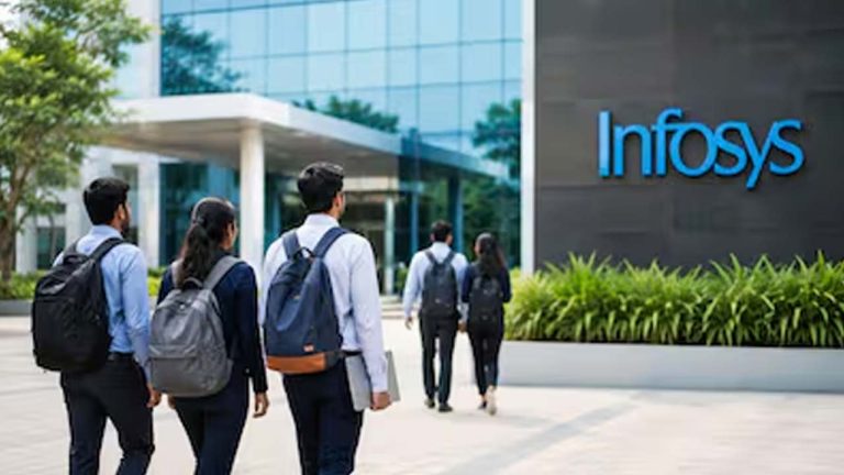 Infosys Hiring 2026: గ్రాడ్యుయేట్స్ కు ఎగిరి గంతేసే గుడ్ న్యూస్ చెప్పిన ఇన్ఫోసిస్‌..