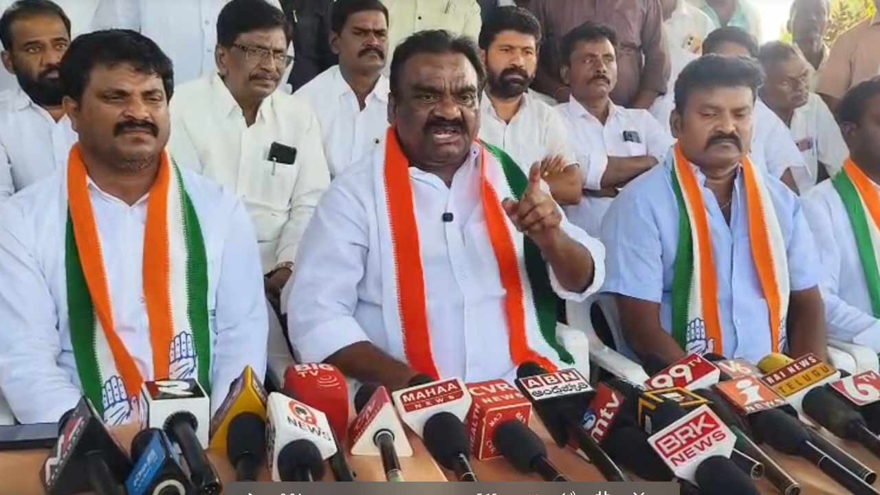 Mandula Samuel : కాంగ్రెస్‌లో కాక రేపిన సామేల్.. కోమటిరెడ్డి బ్రదర్స్‌పై ఫైర్
