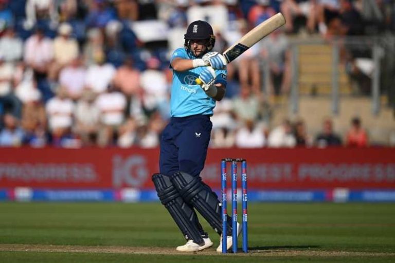 IND vs ENG 3rd ODI: ఇంగ్లాండ్ బ్యాటర్స్ ఊచకోత.. లార్డ్స్‌లో 51 ఏళ్ల రికార్డు బద్దలు..