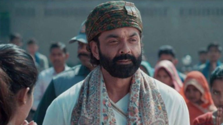 Aashram Season 4: 3 సీజన్లు, 33 ఎపిసోడ్లతో 6 ఏళ్లుగా ఓటీటీని ఏలిన సిరీస్.. నాలుగో సీజన్‌లో బాబా నిరాలా రిటర్న్!