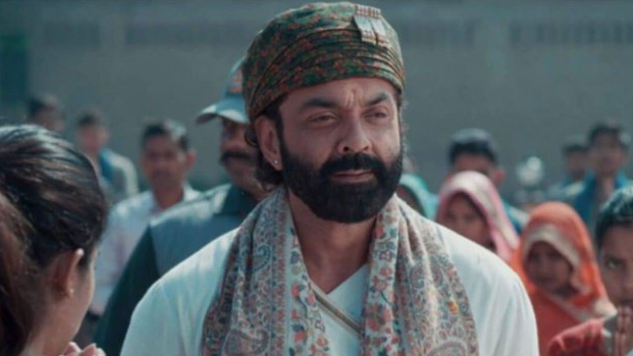 Aashram Season 4: 3 సీజన్లు, 33 ఎపిసోడ్లతో 6 ఏళ్లుగా ఓటీటీని ఏలిన సిరీస్.. నాలుగో సీజన్‌లో బాబా నిరాలా రిటర్న్!