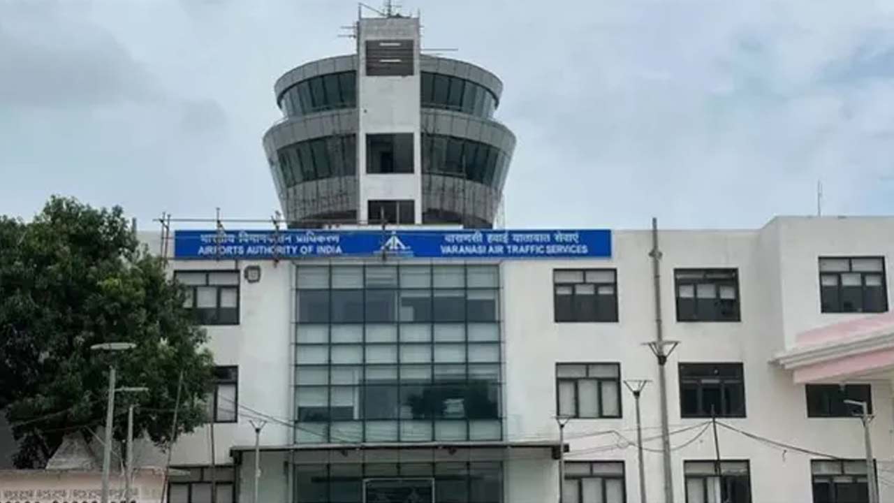 varanasi airport gunfire licensed pistol accidentally fires during security check