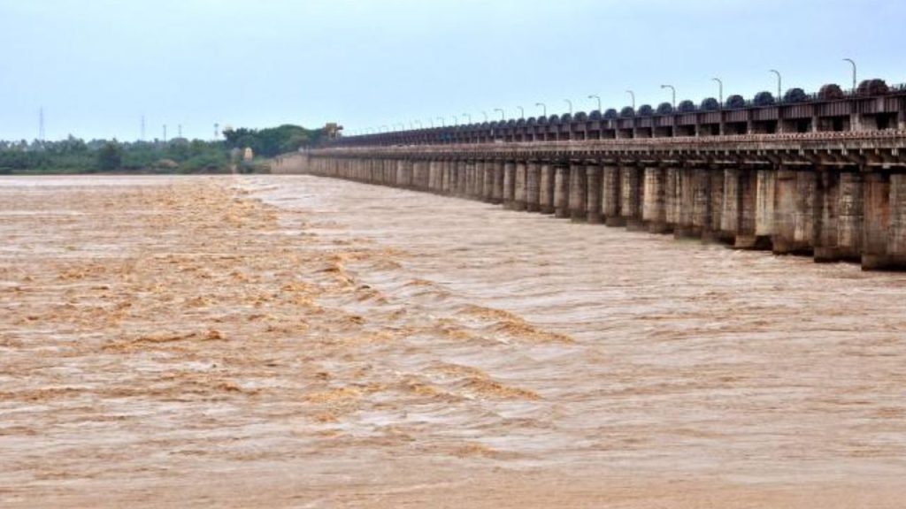 Dhavaleswaram Barrage Flood