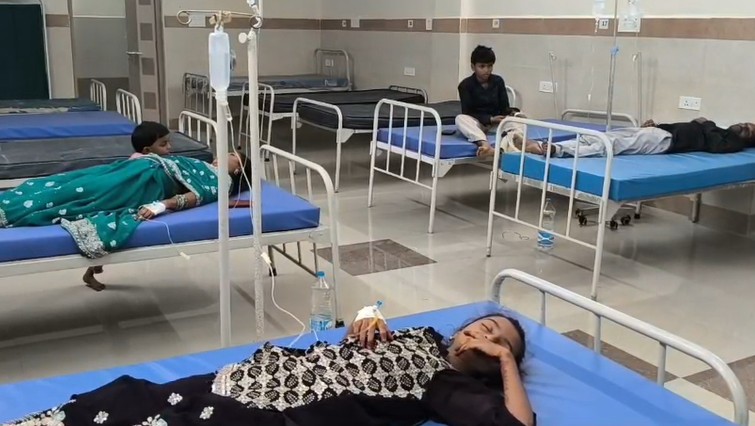 jagtial sangem wedding food poisoning 15 hospitalized