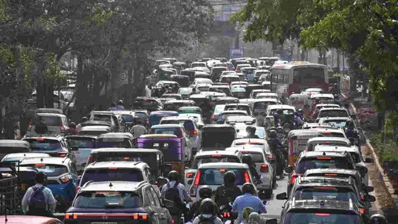 hyderabad traffic jam serilingampally gachibowli kondapur