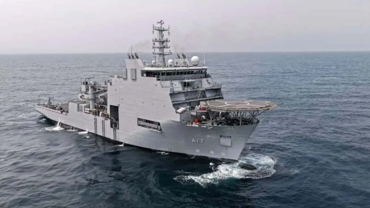 ins nipun indias new indigenous diving support vessel joins indian navy